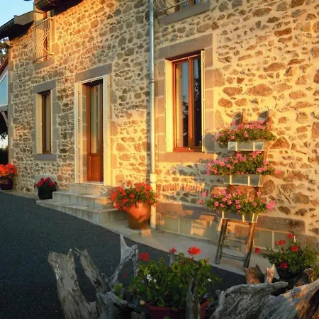 Vakantiehuis La Celle, 5 Pieces, 11 Personnes - Fr-1-489-16 La Celle (Auvergne)